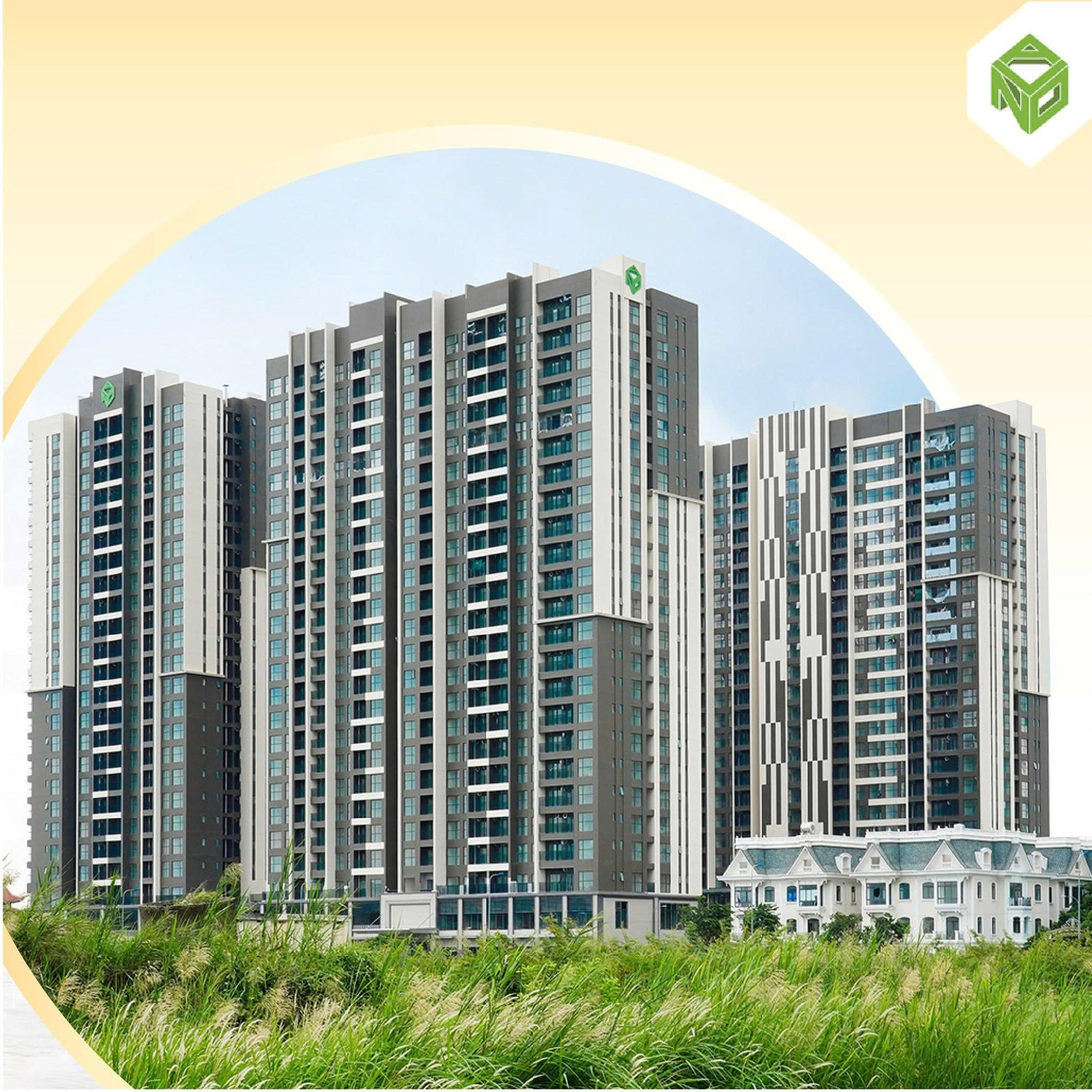 Mặt ngoài 4 tháp Victoria Village tháng 7/2026